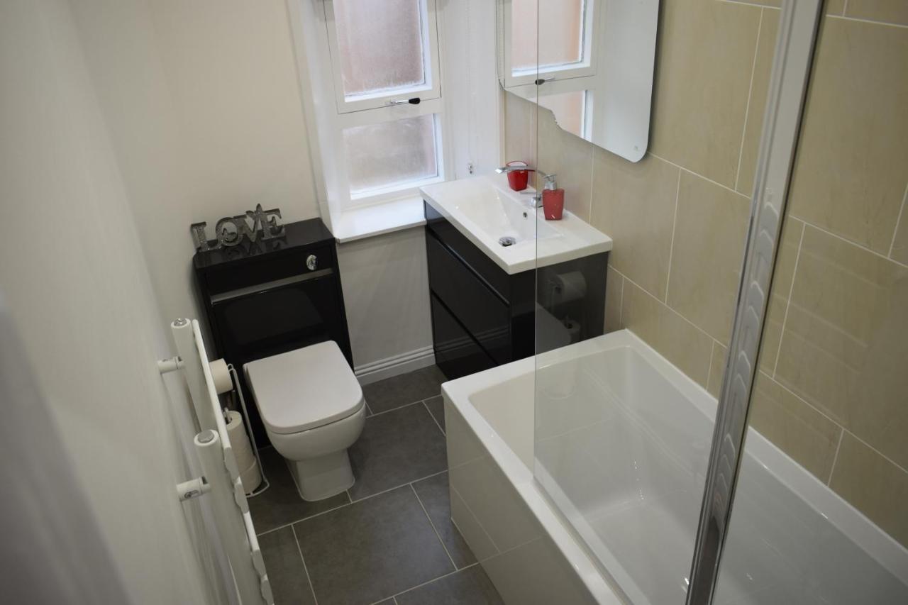 Glasgow Lovely Apartment D&N Εξωτερικό φωτογραφία